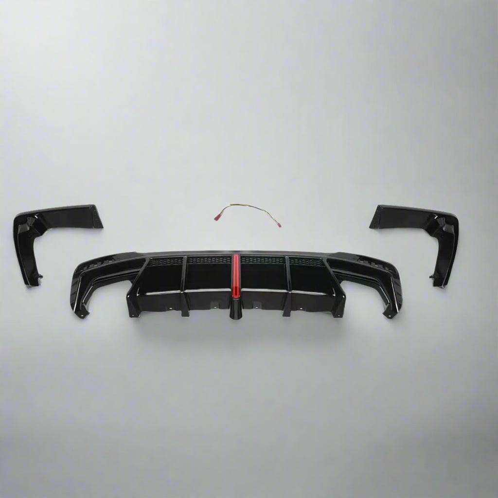 F1 Style Rear Diffuser with LED Light For BMW G30/G31 M550i 2017+