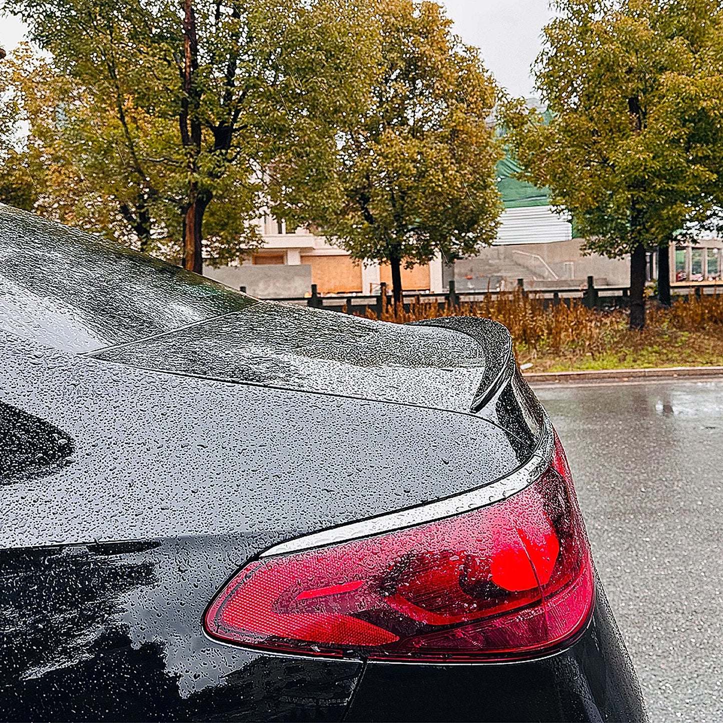 Rear Trunk Spoiler for Mercedes-Benz E-Class W214 (2024+) | Carbon & Black