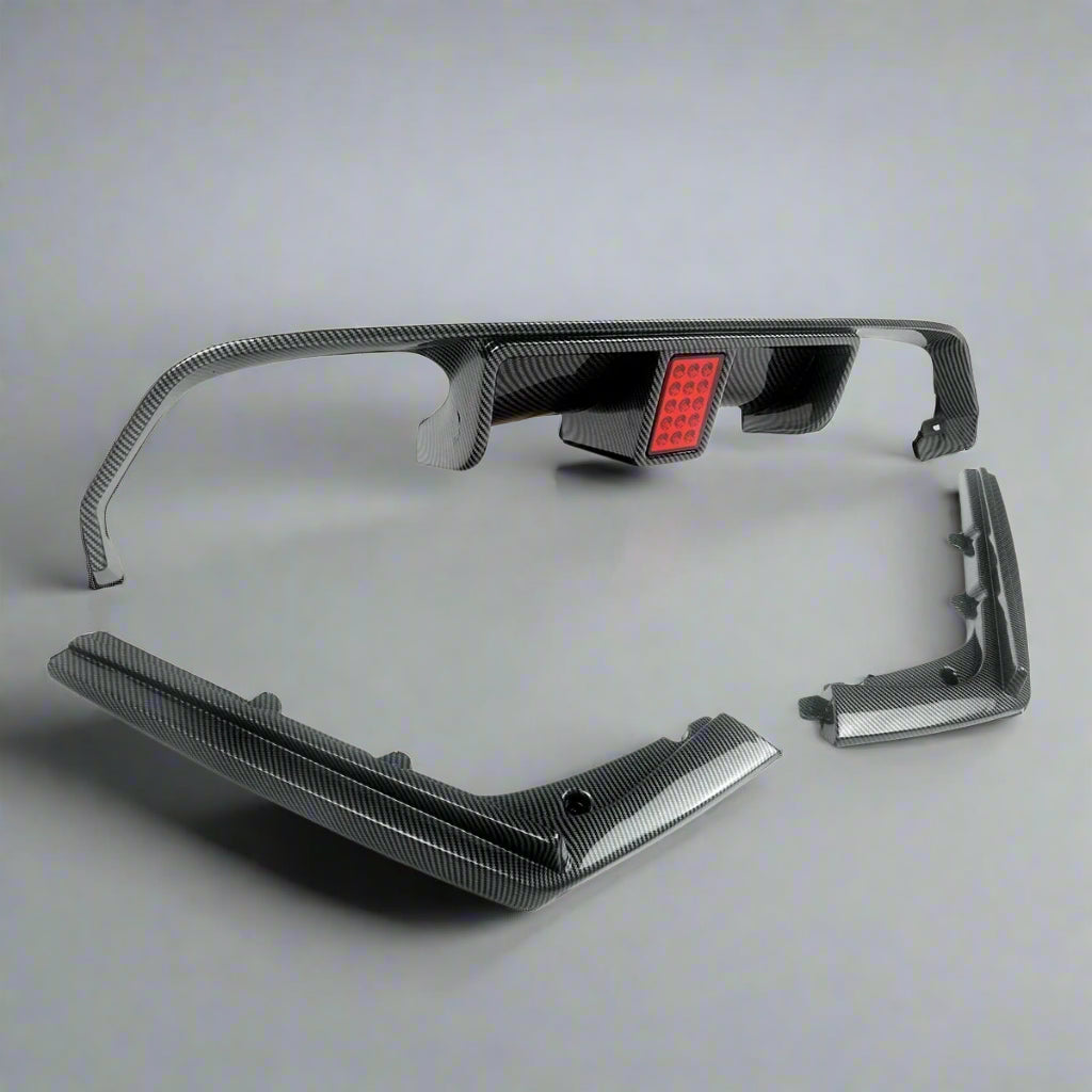 F1 Style Rain Light Diffuser for BMW F80 F82 (M3 & M4) | Carbon Fiber